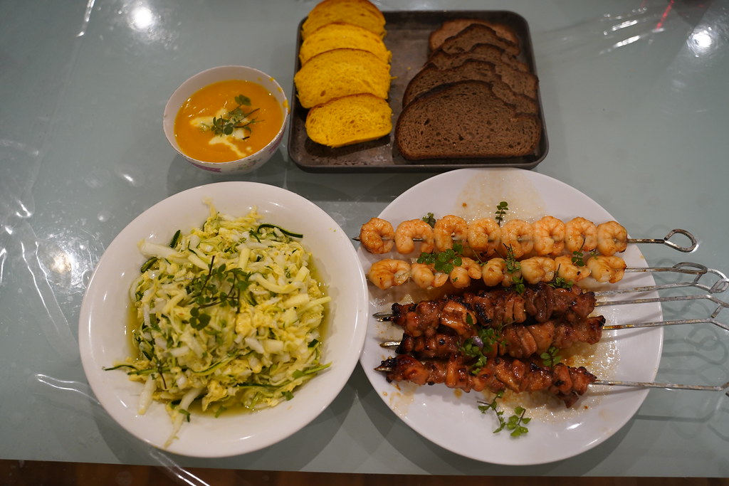 MARINATED CHICKEN SKEWERS WITH ZUCCHINI AND QUICK SALSA VERDE
